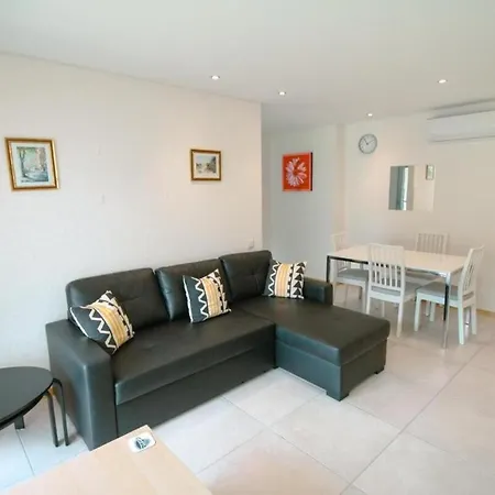 Apartment 2 Bed With Roof Pool, Close To Falesia At10 Albufeira